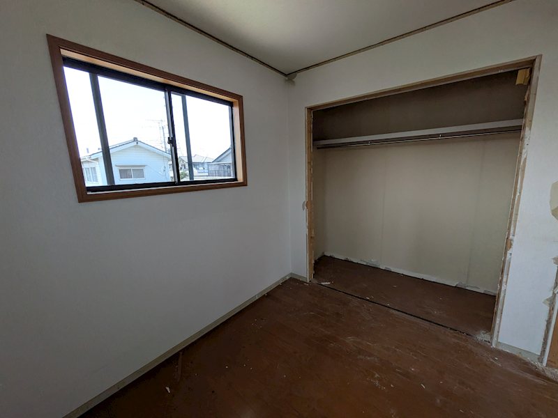 古河市上辺見　中古戸建 内観写真（リビング以外の居室）