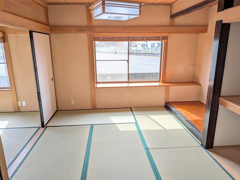 下妻市江　中古戸建 内観写真（リビング以外の居室）