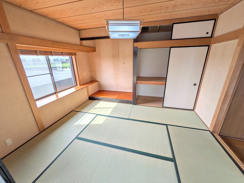 下妻市江　中古戸建 内観写真（リビング以外の居室）