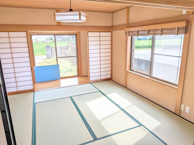 下妻市江　中古戸建 内観写真（リビング以外の居室）