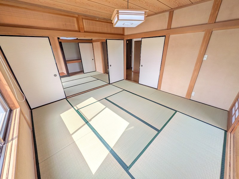 下妻市江　中古戸建 内観写真（リビング以外の居室）