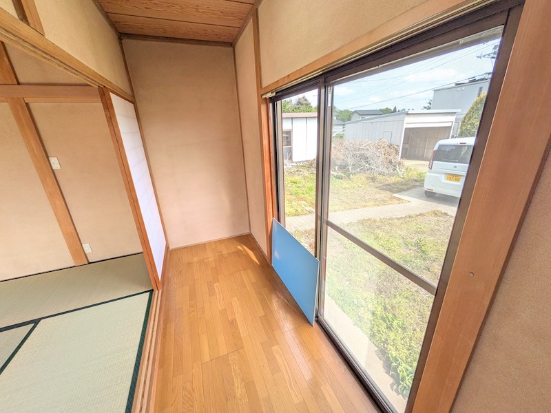下妻市江　中古戸建 内観写真（リビング以外の居室）