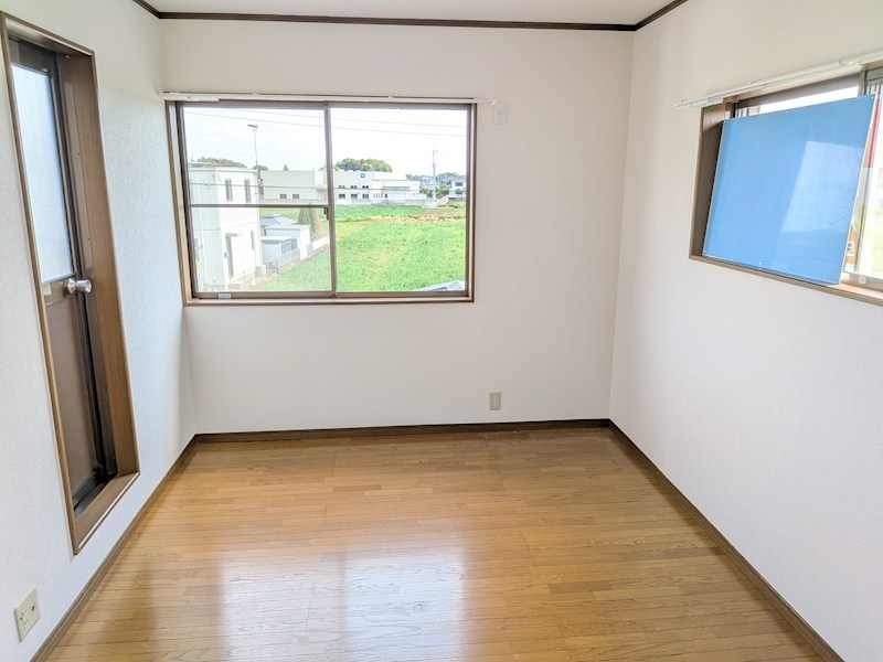 下妻市江　中古戸建 内観写真（リビング以外の居室）
