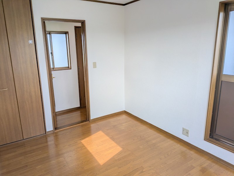 下妻市江　中古戸建 内観写真（リビング以外の居室）