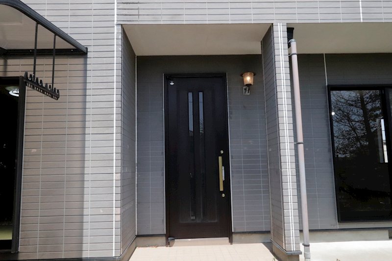 取手市米田　中古戸建 現地写真（玄関）