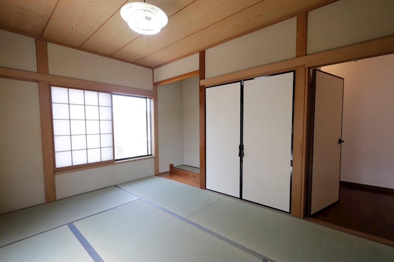 取手市米田　中古戸建 内観写真（リビング以外の居室）