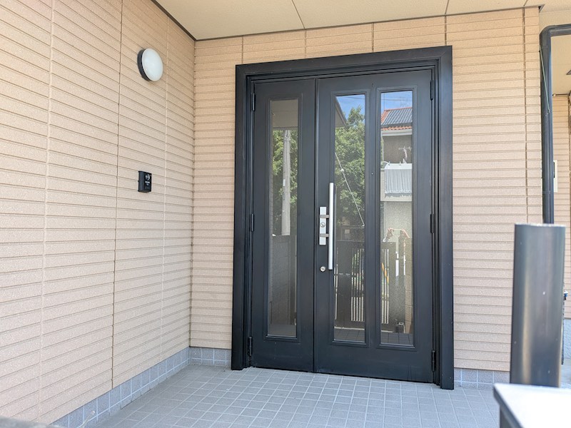 下妻市小島　中古戸建 現地写真（玄関）