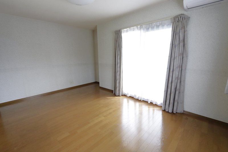 つくば市山中　中古戸建 内観写真（リビング以外の居室）