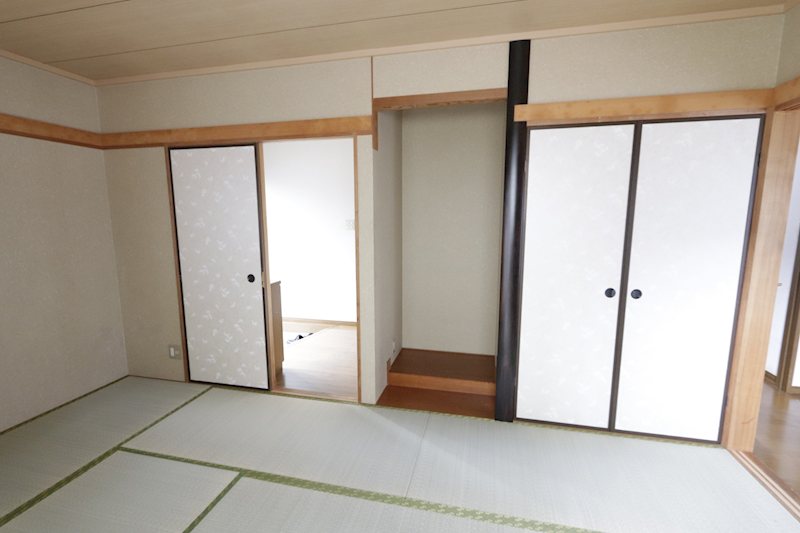 つくば市山中　中古戸建 内観写真（リビング以外の居室）