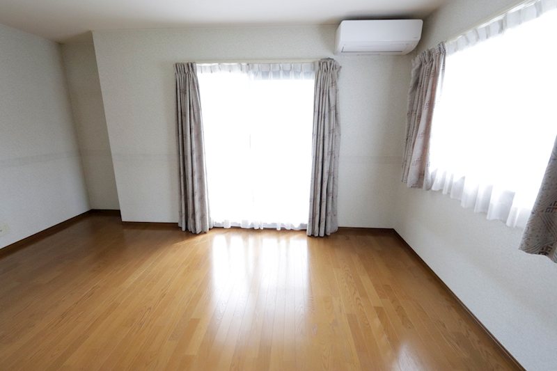 つくば市山中　中古戸建 内観写真（リビング以外の居室）
