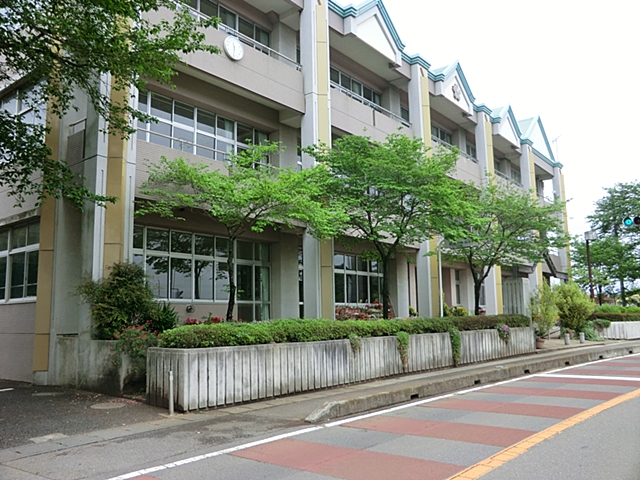 つくば市山中　中古戸建 小学校