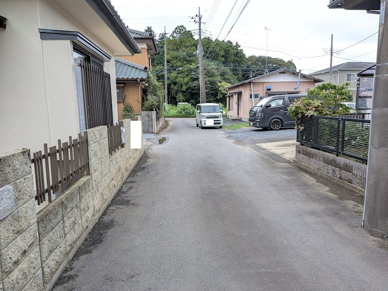 阿見町若栗　中古戸建 現地写真（前面道路含む現地写真）