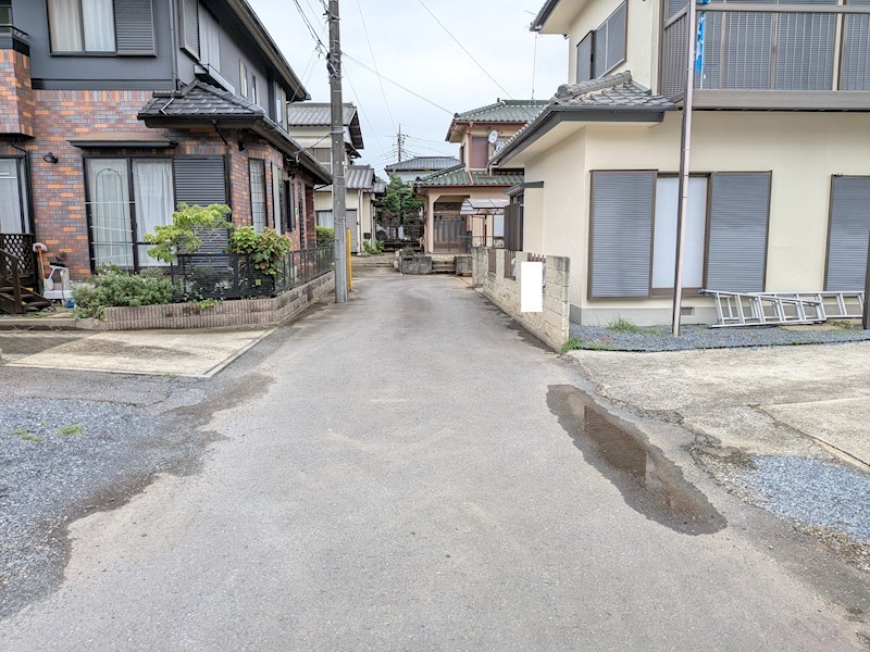 阿見町若栗　中古戸建 現地写真（前面道路含む現地写真）