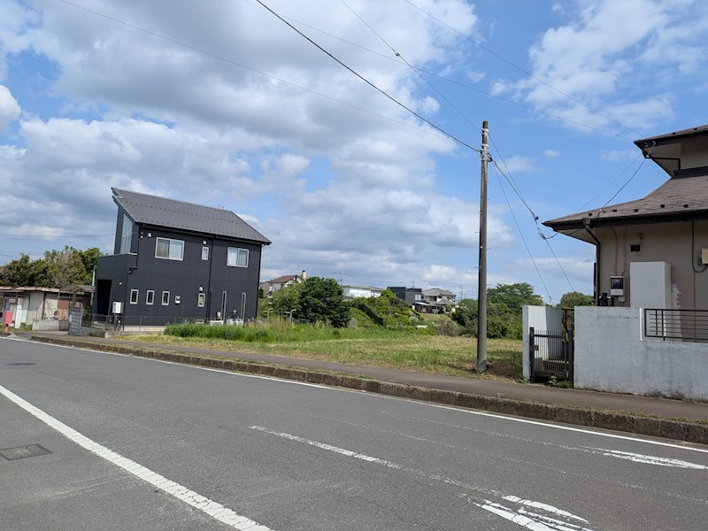 つくば市自由ヶ丘　土地 現地写真（前面道路含む現地写真）