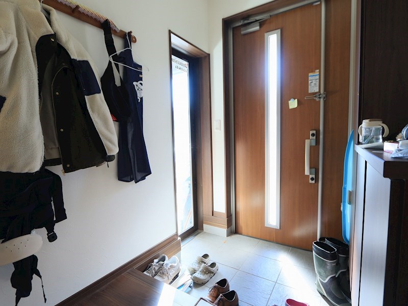 土浦市宍塚　中古戸建 現地写真（玄関）