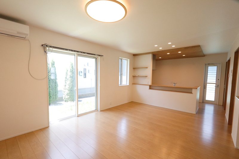 筑西市市野辺　中古戸建 内観写真（リビング）