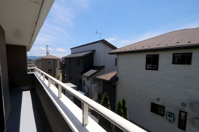 筑西市市野辺　中古戸建 現地写真（バルコニー）