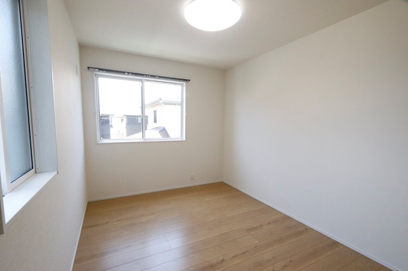 筑西市市野辺　中古戸建 内観写真（リビング以外の居室）