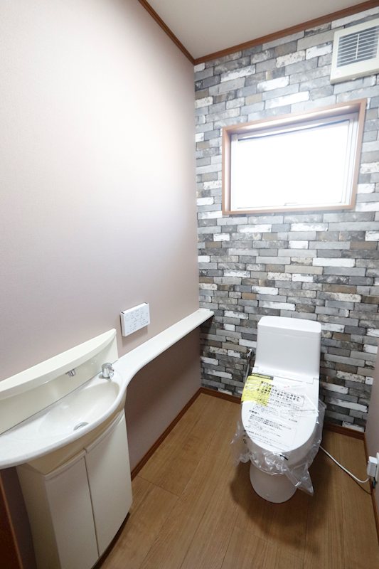 つくば市安食　中古戸建 内観写真（トイレ）