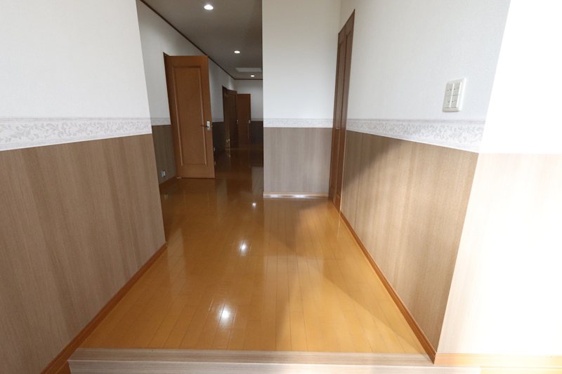 つくば市安食　中古戸建 現地写真（玄関）