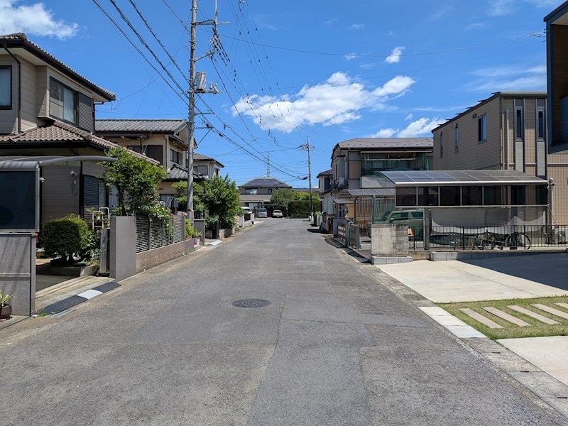 稲敷郡阿見町岡崎２丁目　中古戸建 現地写真（前面道路含む現地写真）
