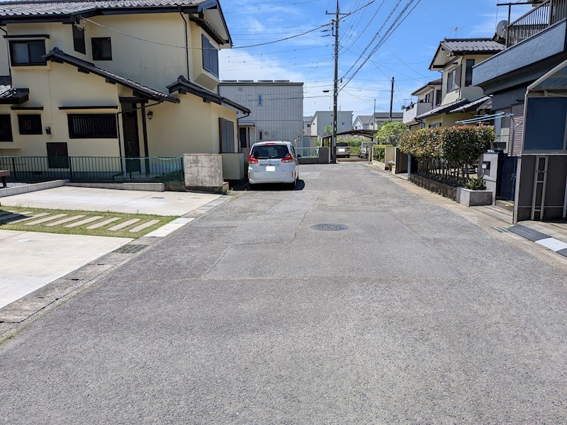 稲敷郡阿見町岡崎２丁目　中古戸建 現地写真（前面道路含む現地写真）