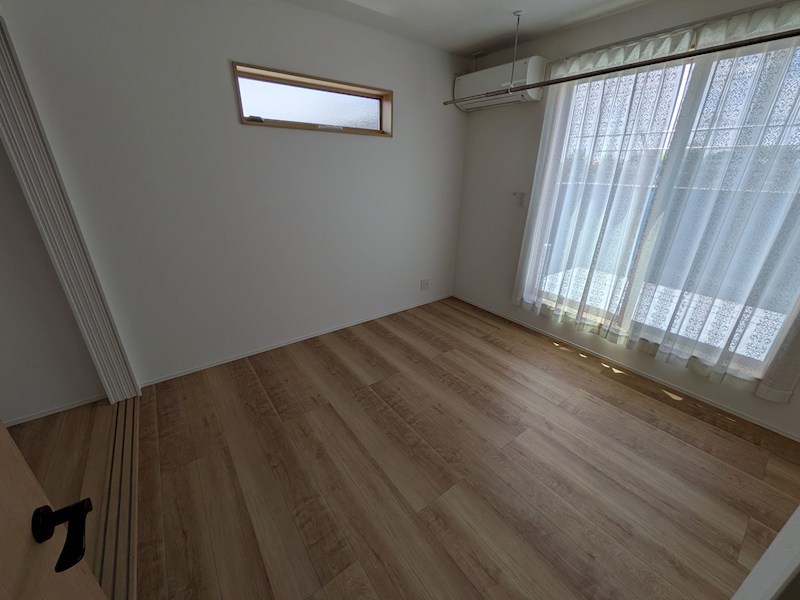 稲敷郡阿見町岡崎２丁目　中古戸建 内観写真（寝室）