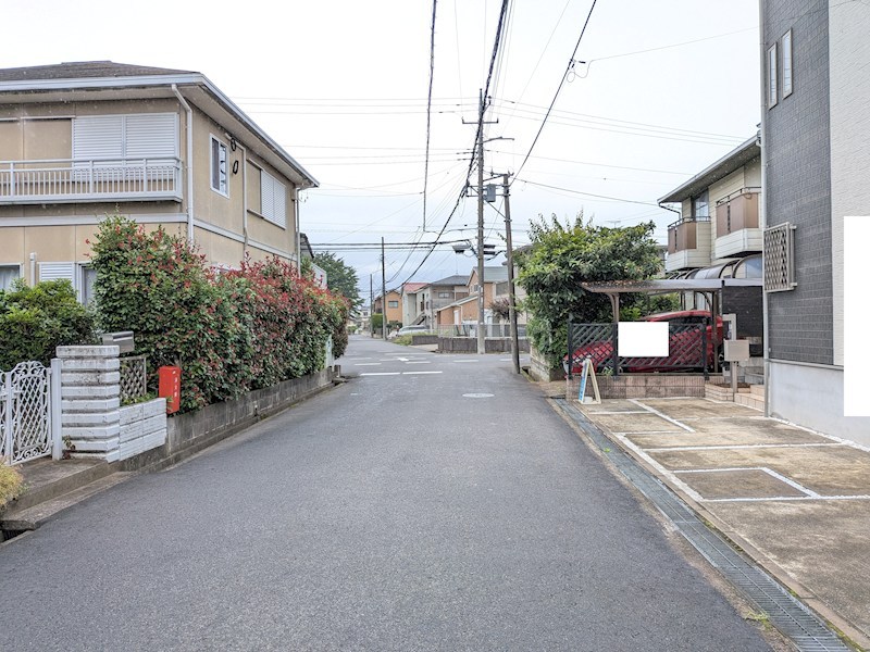 牛久市さくら台３丁目　中古戸建 現地写真（前面道路含む現地写真）
