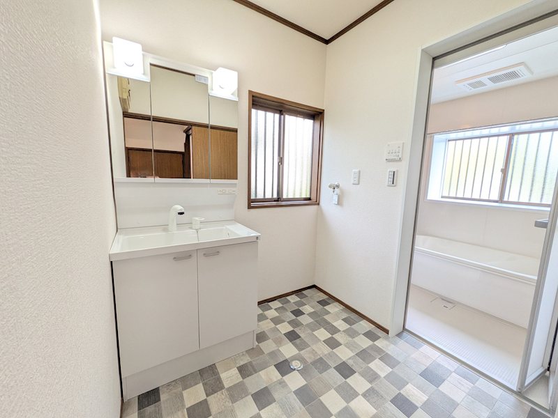 つくば市宝陽台　中古戸建 内観写真（洗面台・洗面所）
