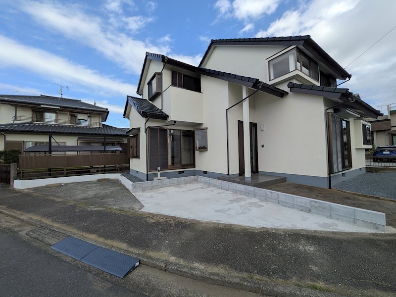 つくば市宝陽台　中古戸建 現地写真（駐車場）
