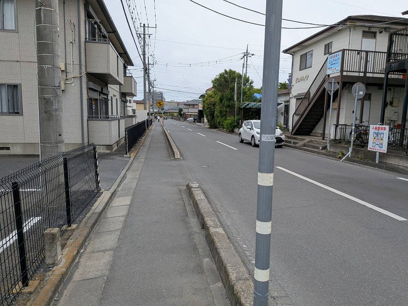 水戸市渡里町　売アパート 現地写真（前面道路含む現地写真）