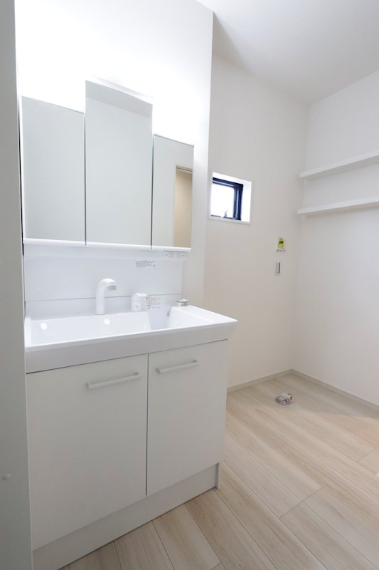 つくばみらい市西ノ台　新築戸建２期　１号棟 内観写真（洗面台・洗面所）