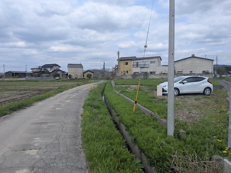 常陸太田市三才町　土地 現地写真（前面道路含む現地写真）