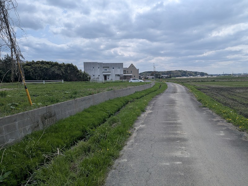 常陸太田市三才町　土地 現地写真（前面道路含む現地写真）
