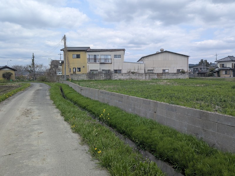 常陸太田市三才町　土地 現地写真（前面道路含む現地写真）