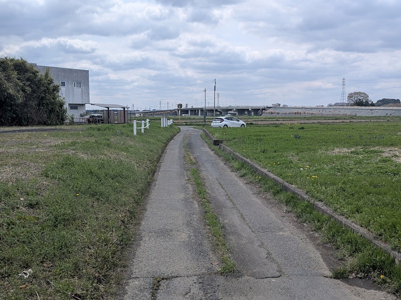 常陸太田市三才町　土地 現地写真（前面道路含む現地写真）