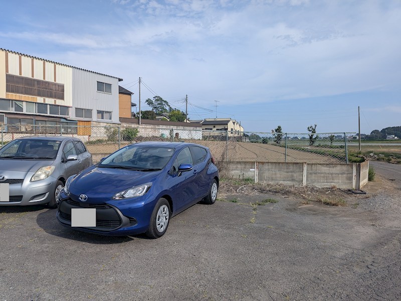 常総市向石下　アパート 現地写真（駐車場）