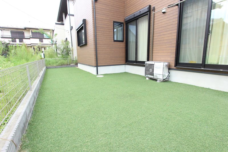 守谷市薬師台　中古戸建 現地写真（庭）