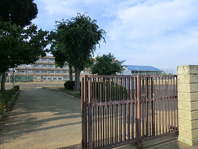 土浦市天川　土地 中学校