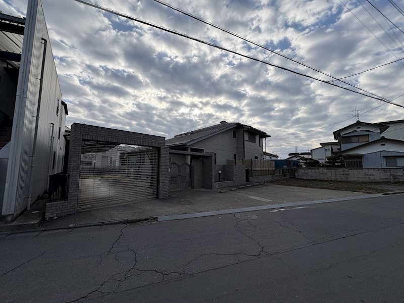 土浦市真鍋４丁目　中古戸建 現地写真（前面道路含む現地写真）