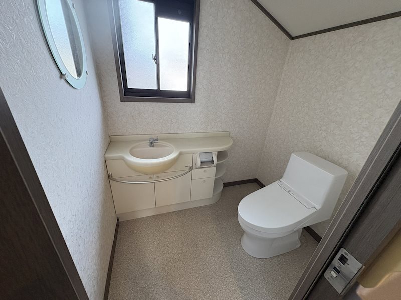 土浦市真鍋４丁目　中古戸建 内観写真（トイレ）