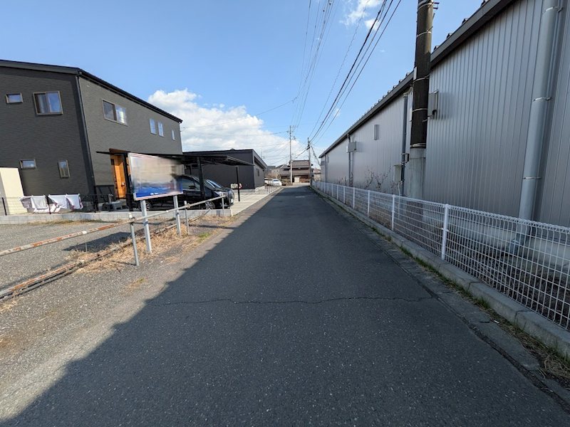 阿見町阿見　土地 現地写真（前面道路含む現地写真）