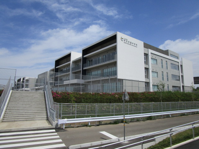 レーガベーネ面野井分譲地５ 中学校