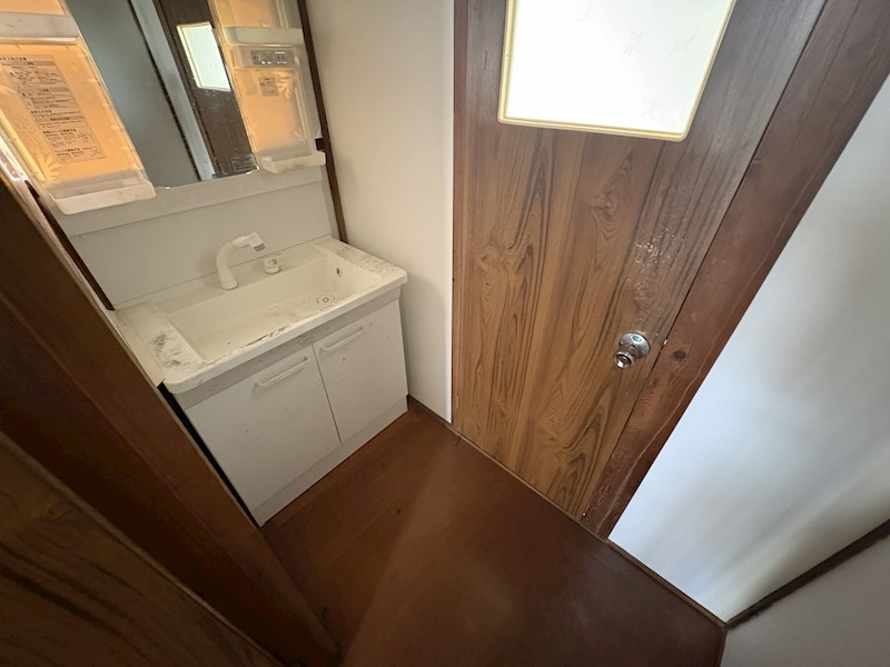 牛久市上柏田１丁目　中古戸建 内観写真（洗面台・洗面所）