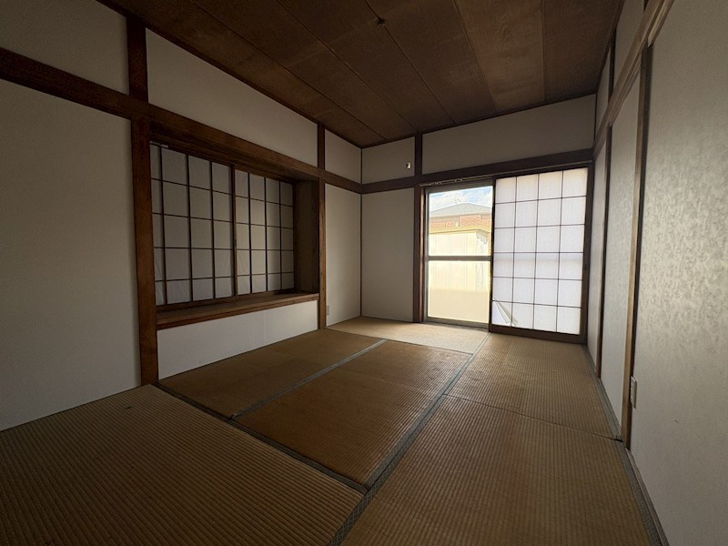 牛久市上柏田１丁目　中古戸建 内観写真（リビング以外の居室）