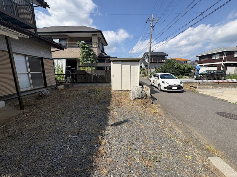 牛久市上柏田１丁目　中古戸建 現地写真（庭）