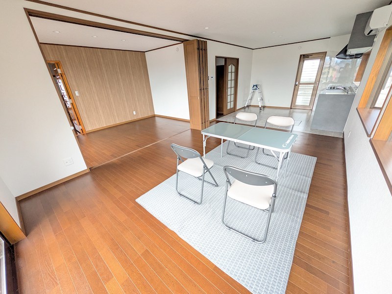 下妻市下妻丙　中古戸建 内観写真（リビング）