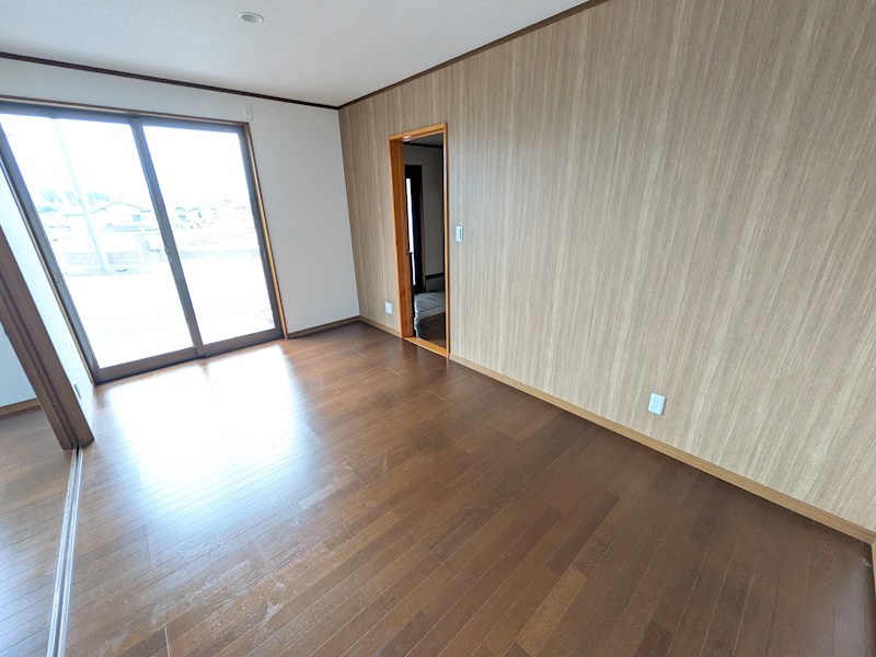 下妻市下妻丙　中古戸建 内観写真（リビング以外の居室）