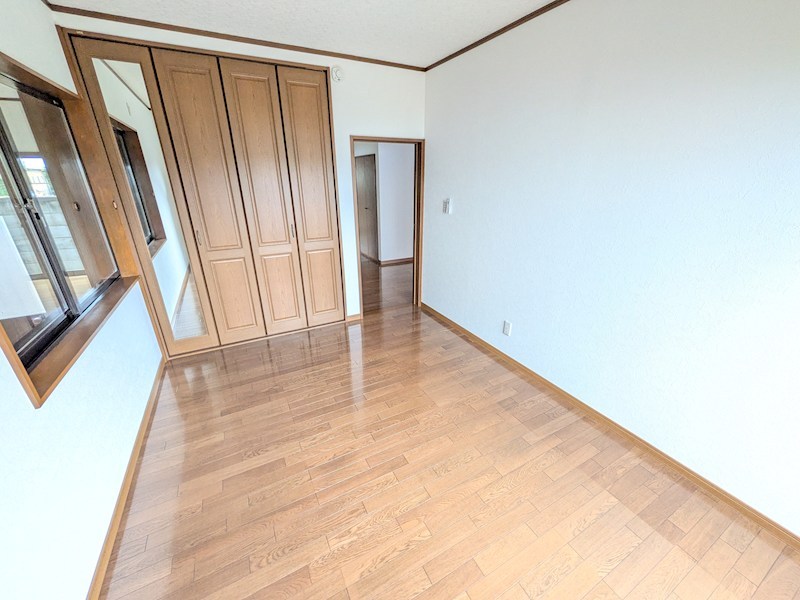 下妻市下妻丙　中古戸建 内観写真（リビング以外の居室）