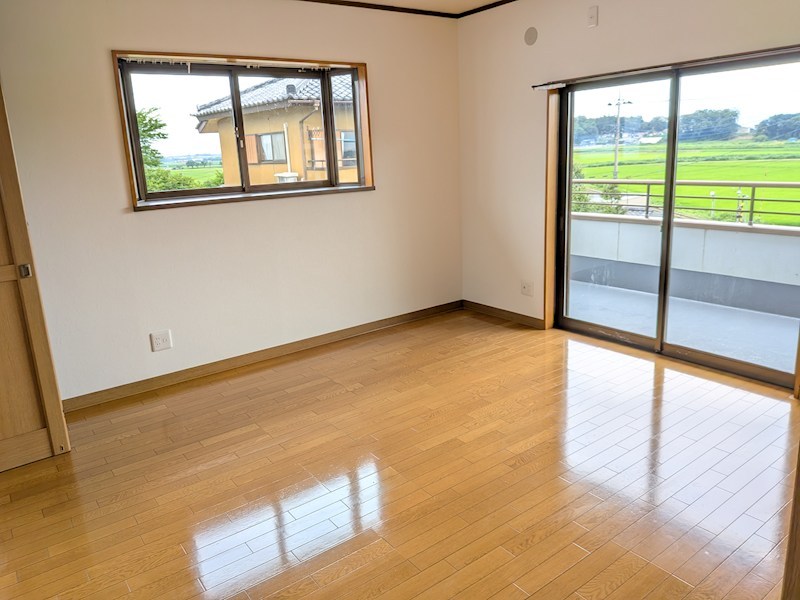 下妻市下妻丙　中古戸建 内観写真（リビング以外の居室）